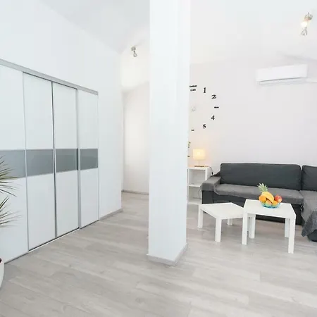 Beach Apartment Marina דירה