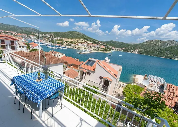 Apartment Beach Apartment Marina